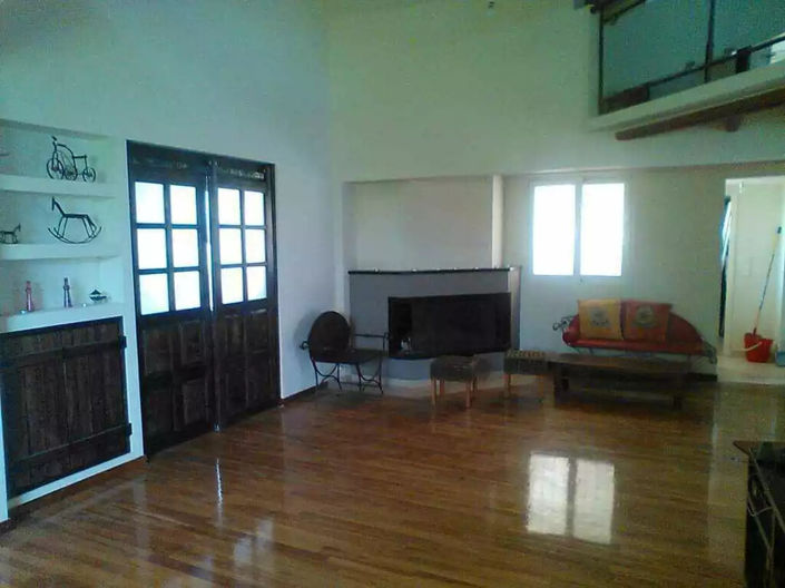 Image No.19-6 Bed Property for sale