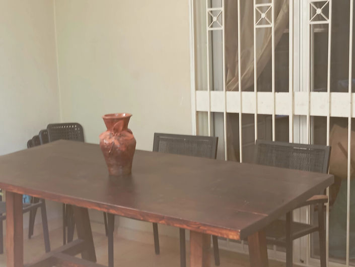 Image No.5-6 Bed Property for sale