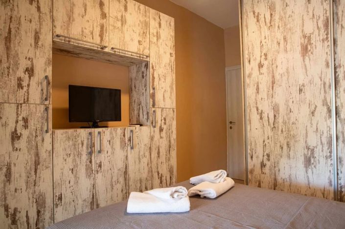 Image No.12-1 Bed Flat for sale