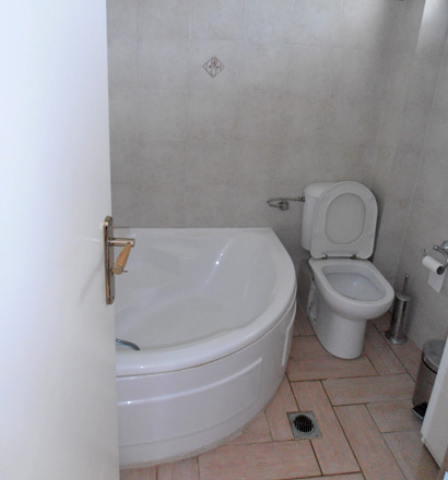 Image No.11-4 Bed Maisonette for sale