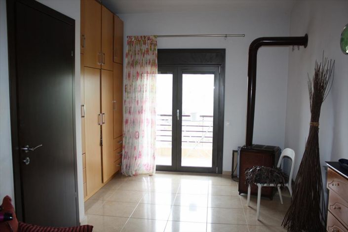 Image No.30-3 Bed Property for sale