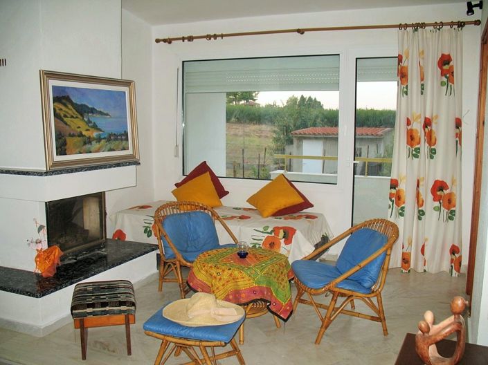 Image No.10-4 Bed Maisonette for sale