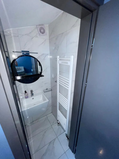 Image No.9-2 Bed Property for sale