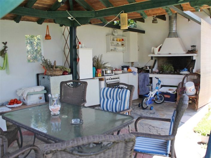 Image No.4-4 Bed Property for sale