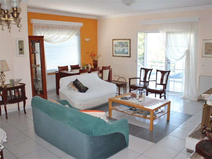 Image No.6-4 Bed Property for sale