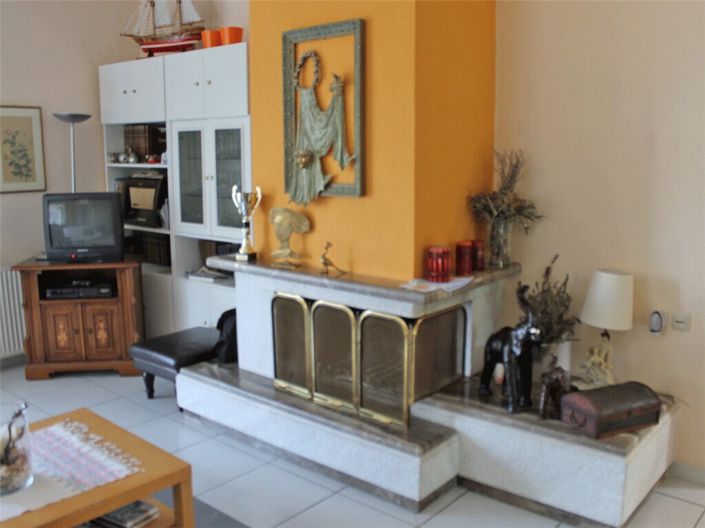 Image No.7-4 Bed Property for sale