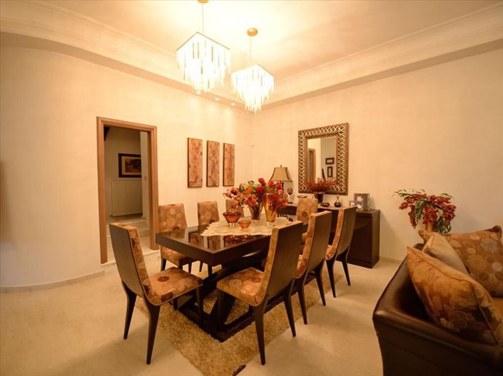 Image No.10-4 Bed Property for sale