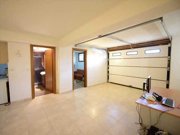 Image No.20-4 Bed Property for sale