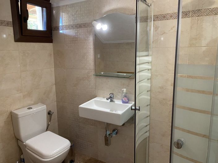 Image No.29-4 Bed Property for sale