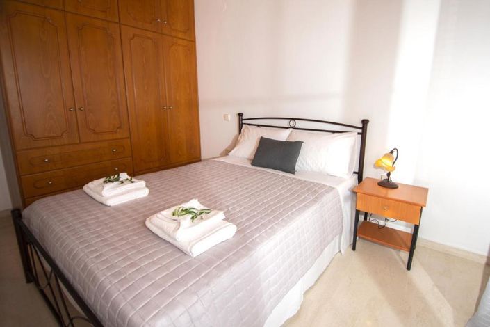 Image No.11-5 Bed Property for sale