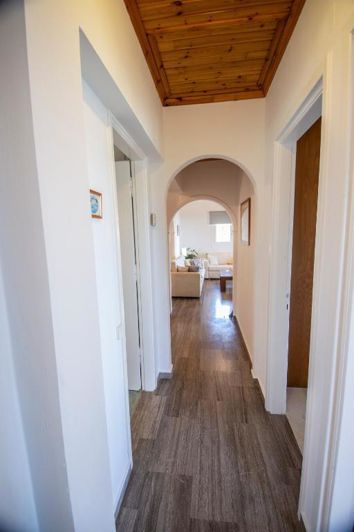 Image No.25-5 Bed Property for sale