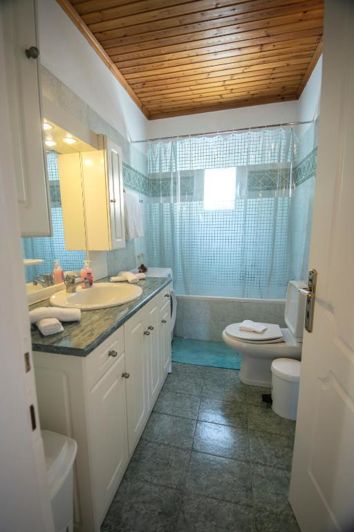 Image No.29-5 Bed Property for sale