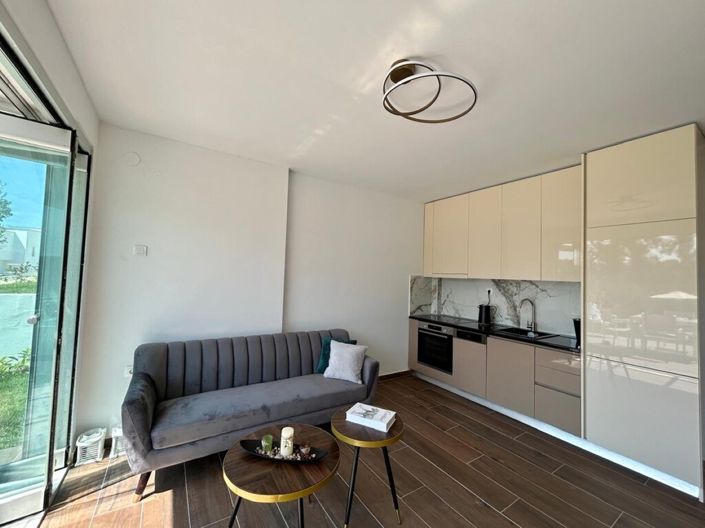 Image No.12-3 Bed Property for sale