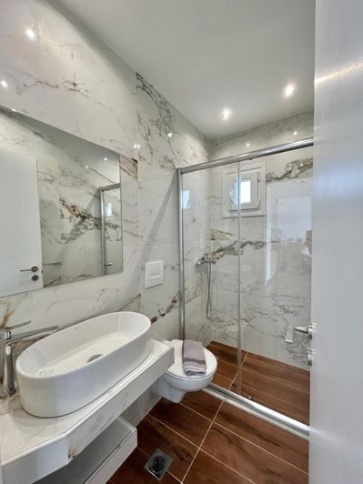 Image No.25-3 Bed Property for sale