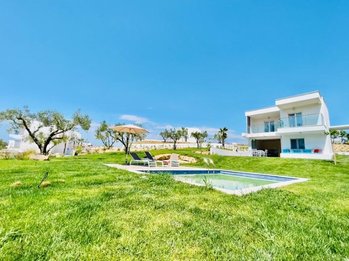 Image No.27-3 Bed Property for sale