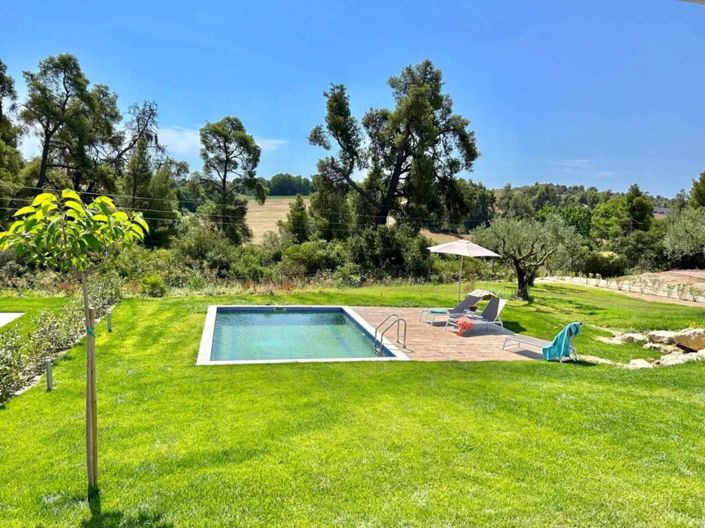 Image No.4-3 Bed Property for sale