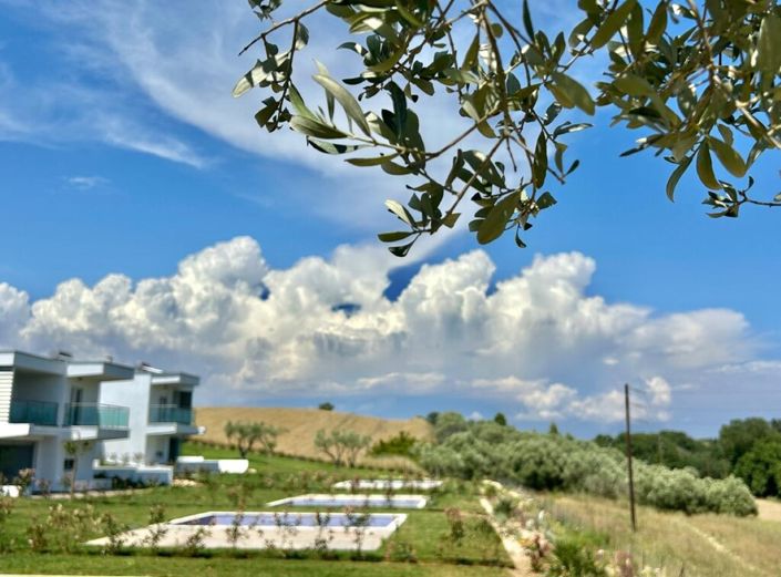 Image No.7-3 Bed Property for sale