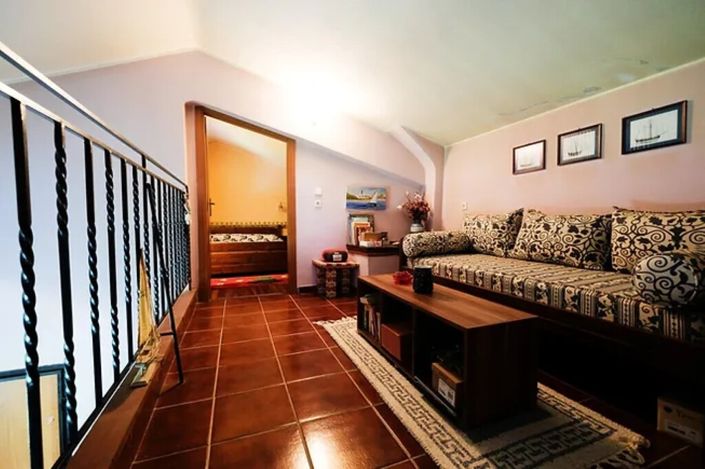 Image No.15-2 Bed Property for sale