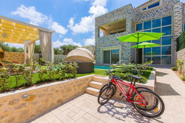 Image No.3-4 Bed Villa for sale