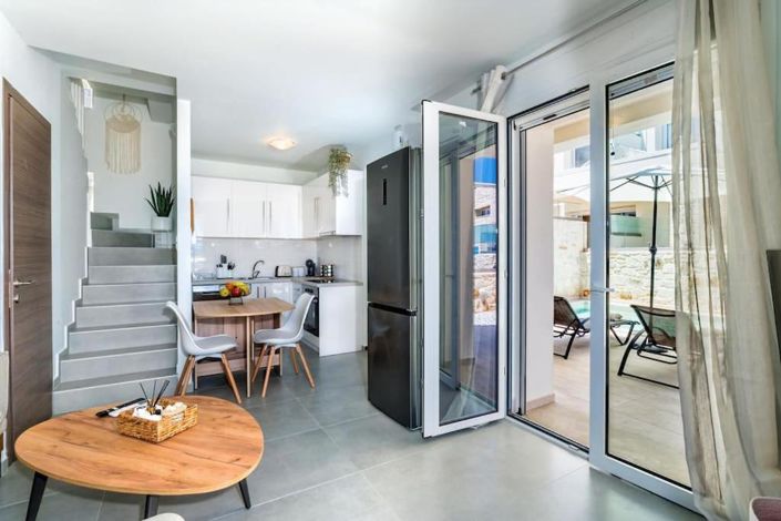 Image No.6-2 Bed Villa for sale