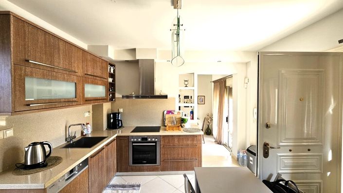 Image No.9-3 Bed Villa for sale