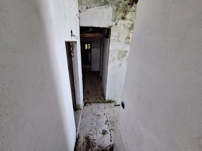 Image No.22-4 Bed Property for sale