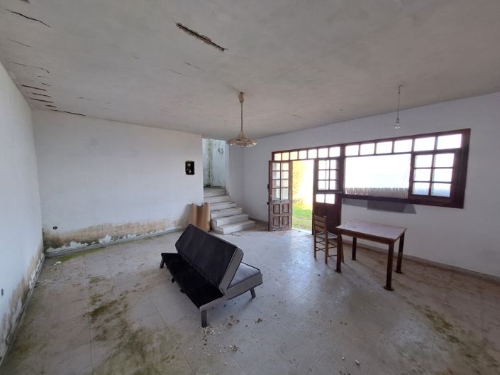 Image No.5-4 Bed Property for sale