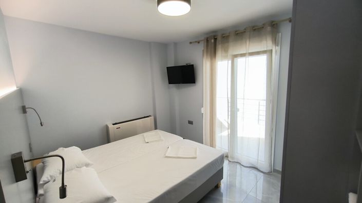 Image No.8-3 Bed Duplex for sale