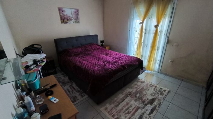 Image No.13-2 Bed Property for sale