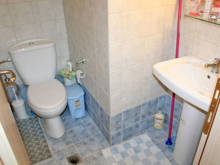 Image No.14-2 Bed Maisonette for sale