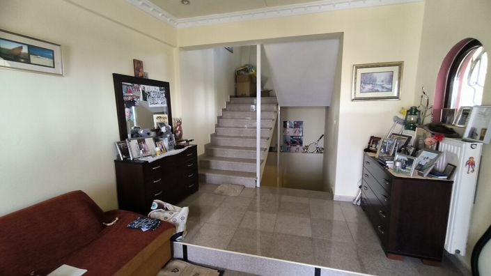 Image No.20-3 Bed Flat for sale