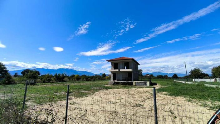 Image No.20-5 Bed Property for sale