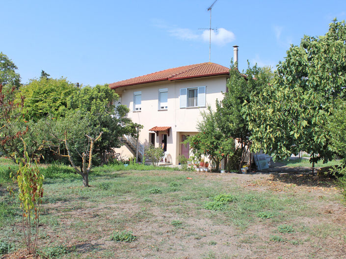Image No.1-3 Bed Property for sale