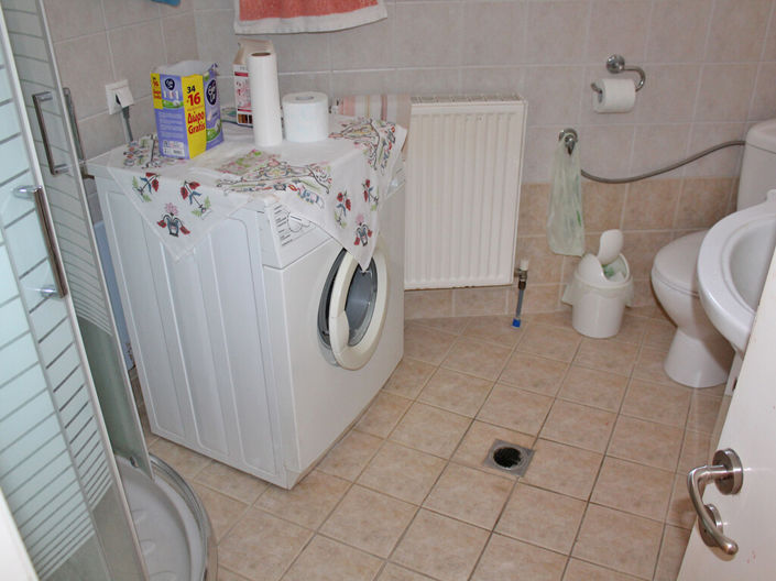 Image No.8-3 Bed Property for sale