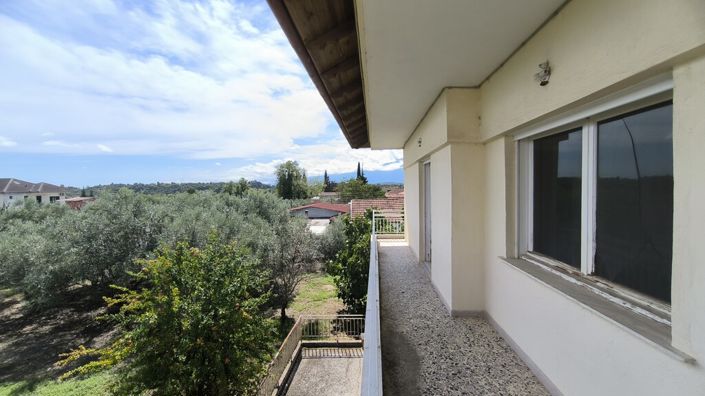 Image No.23-2 Bed Property for sale