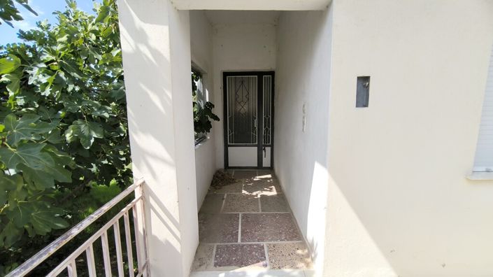 Image No.9-2 Bed Property for sale