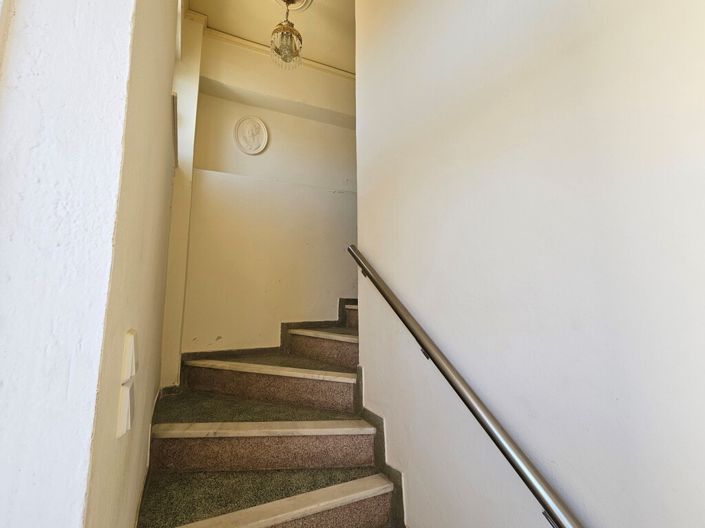 Image No.2-2 Bed Maisonette for sale