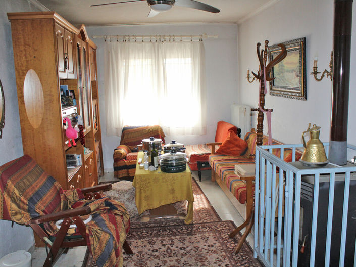 Image No.17-4 Bed Property for sale