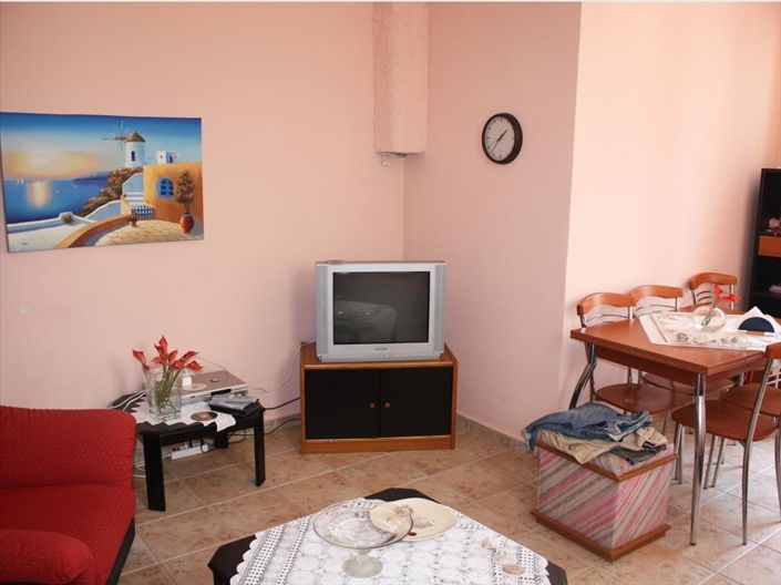 Image No.6-2 Bed Maisonette for sale