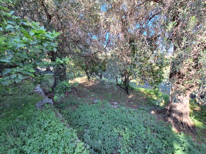 Image No.28-2 Bed Maisonette for sale