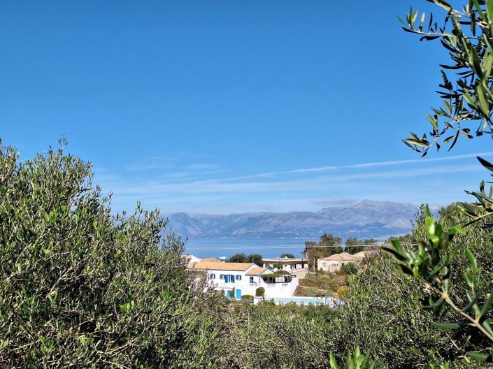 Image No.2-2 Bed Maisonette for sale