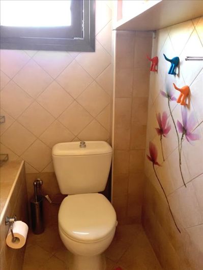 Image No.21-2 Bed Property for sale