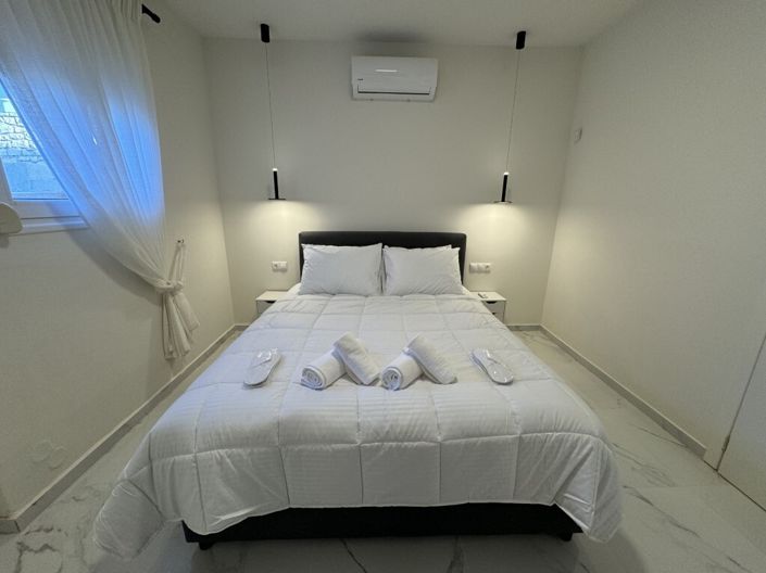 Image No.18-2 Bed Villa for sale