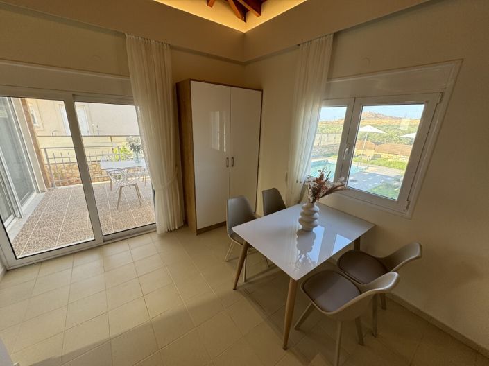 Image No.7-2 Bed Villa for sale