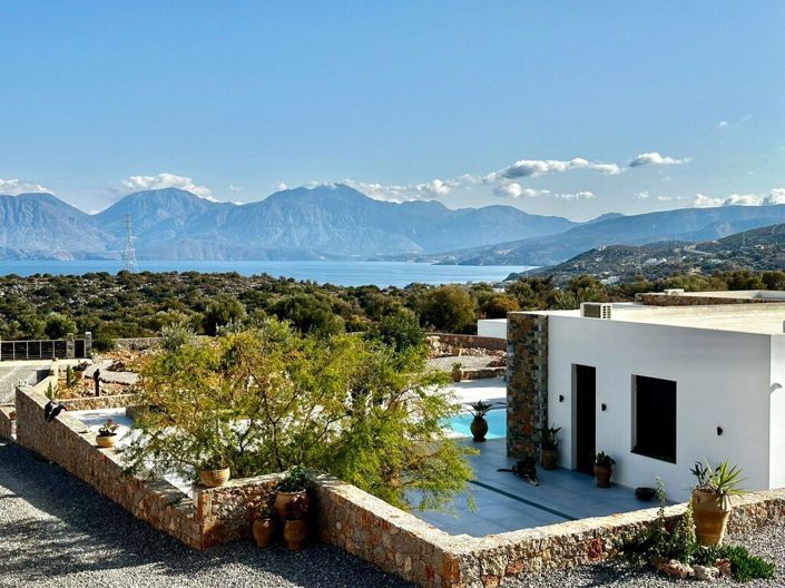 Image No.1-3 Bed Villa for sale