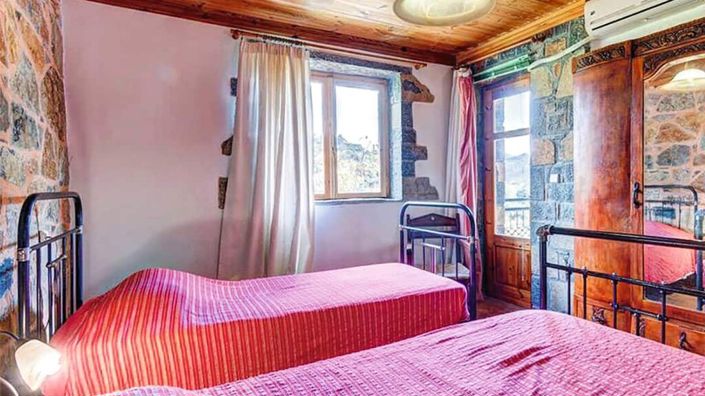 Image No.9-2 Bed Villa for sale