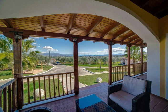 Image No.3-3 Bed Property for sale