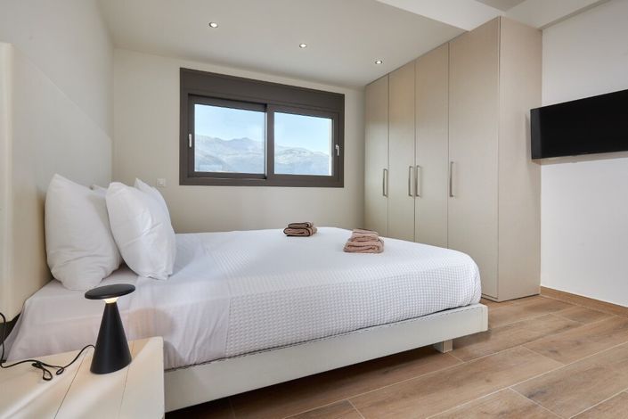 Image No.23-4 Bed Maisonette for sale