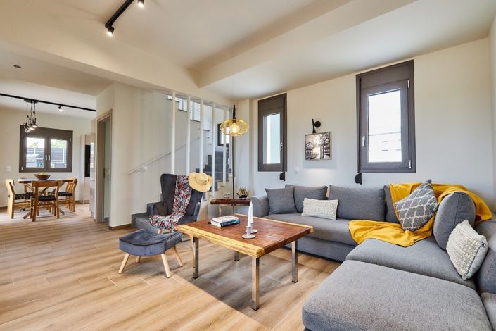 Image No.30-4 Bed Maisonette for sale