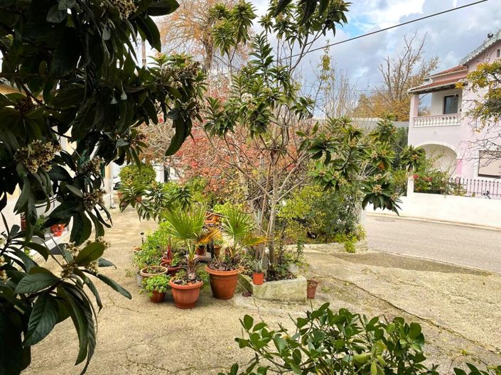 Image No.15-2 Bed Property for sale